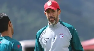 Jorge Bava, entrenador de Santa Fe