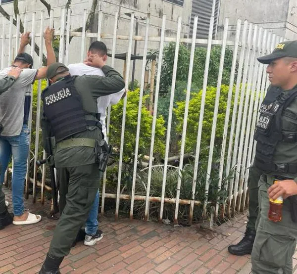 Esta ciudad del Eje Cafetero refuerza su seguridad: Más de 1.200 armas blancas incautadas en una semana