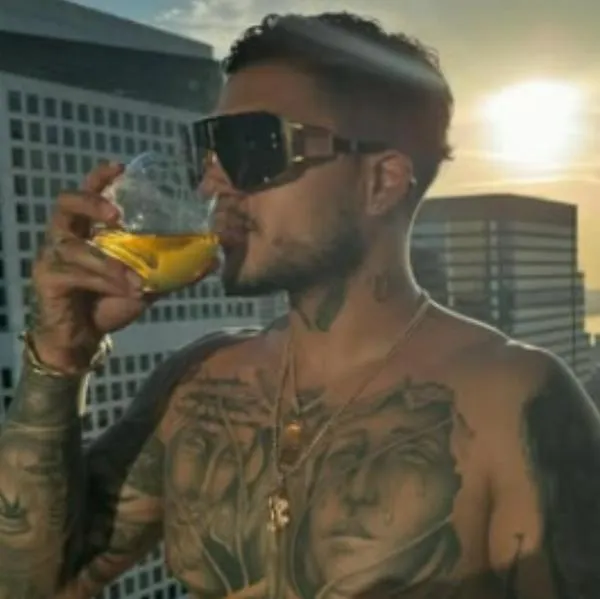 Qué decían los tatuajes en los cuerpos de B-King y Regio Clown, cantantes asesinados en México. Fueron claves para poderlos identificar. 