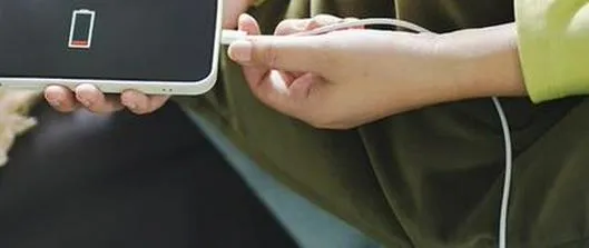 ¿Por qué no se debe cargar hasta 100% la batería del iPhone?