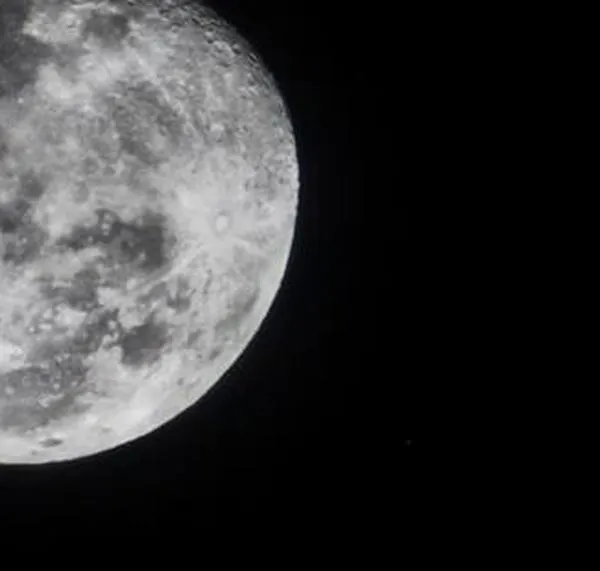 Los minerales de la Luna se estarían oxidando debido al “viento terrestre”