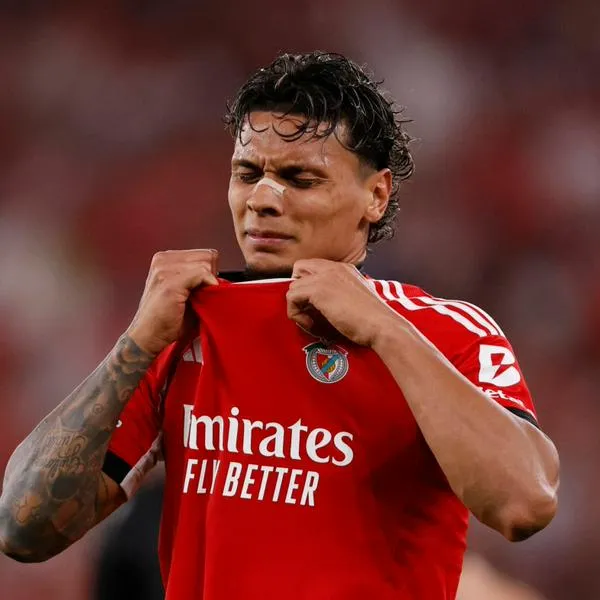 Richard Ríos con Benfica hoy: video del gol que falló debajo del arco