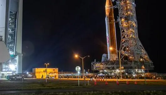 NASA anuncia misión tripulada que orbitará la Luna en 2026
