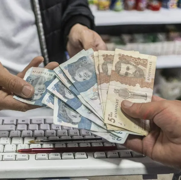 Pesos colombianos