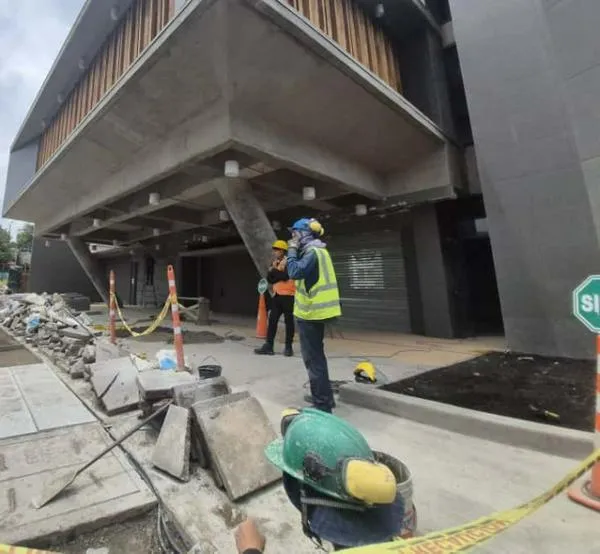 Línea 3 del cable aéreo: una construcción despierta elogios e ilusiona a vendedores en Manizales, así se ve