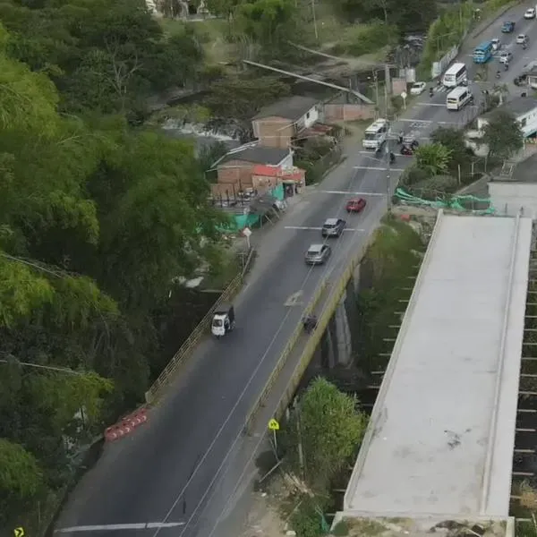 Retraso en doble calzada Armenia–Calarcá por hallazgo de acuífero