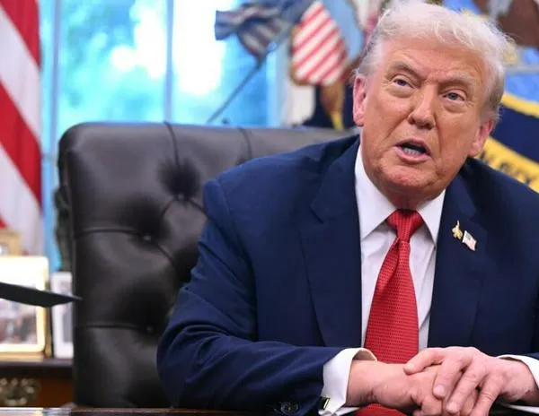 Trump anuncia aranceles de hasta el 100% a los medicamentos
