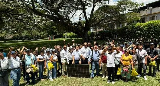 Gobierno inaugura proyecto solar para 171 familias rurales en el Valle del Cauca