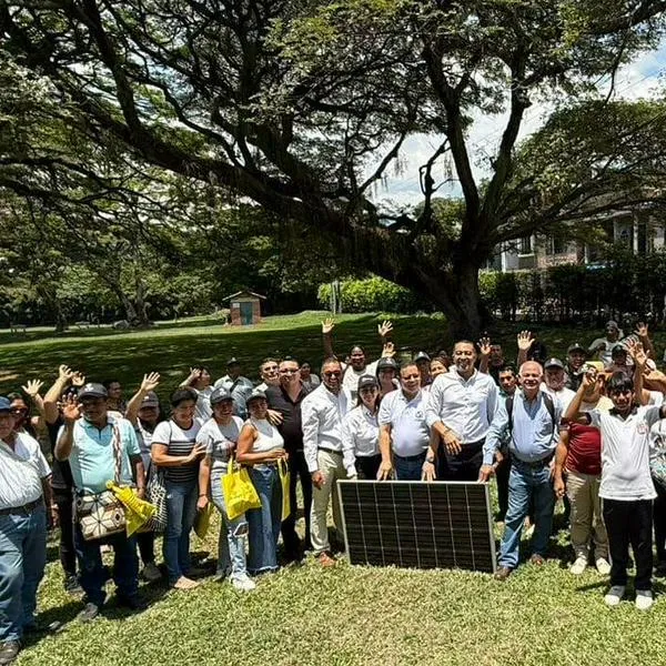 Gobierno inaugura proyecto solar para 171 familias rurales en el Valle del Cauca