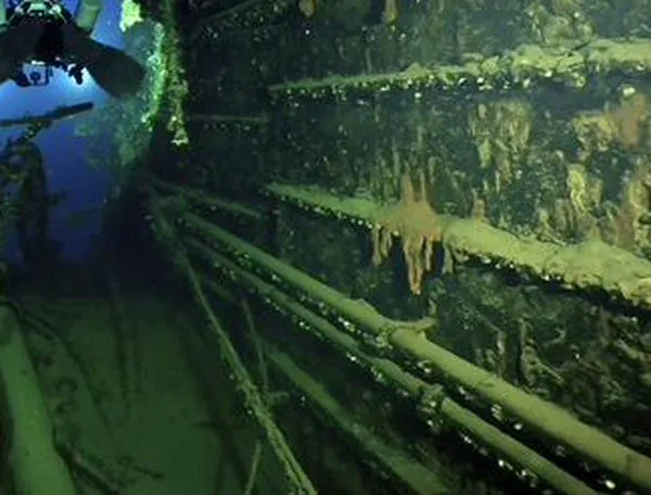 Recuperan objetos del barco gemelo del Titanic, que también se hundió hace más de 100 años