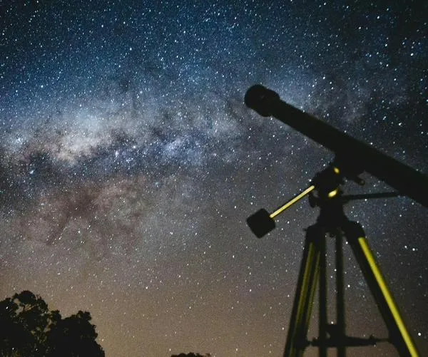 ¡Superluna y lluvias de estrellas en octubre! Estos son los eventos astronómicos del mes