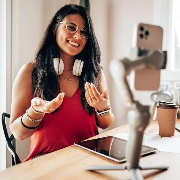 foto de influencer, en nota de cómo ser un influencer en Colombia, según famosa universidad que lanzó estudios