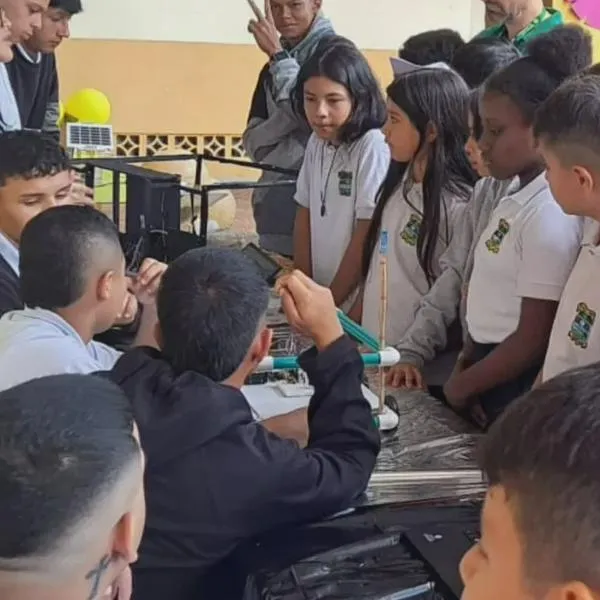 Institución Educativa Pedacito de Cielo lleva a cabo la 2da Feria Interna de Electrónica