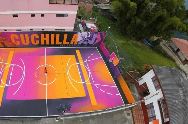 Entrada a sitio turístico de Manizales tiene nueva cara: su cancha está llena de colores, Sepc puso su sello