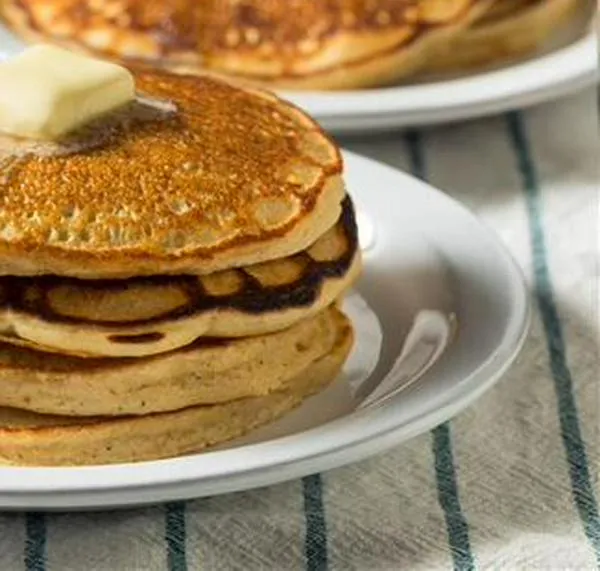 Ingredientes y receta para preparar “pancakes” de maíz 