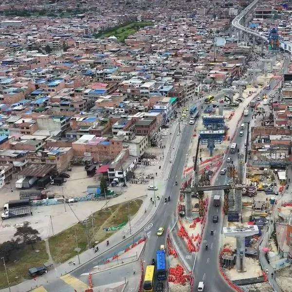 Cierre en av. Villavicencio con carrera 85A por construcción de vigas pórtico del Metro  