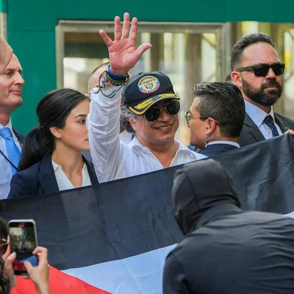 Centro Democrático interpondrá acción popular contra Petro por expulsar a delegación diplomática de Israel