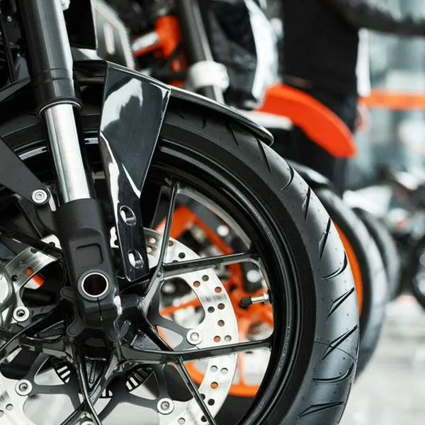 Ventas de motos en Colombia superan en más de cuatro veces a las de carros en septiembre de 2025