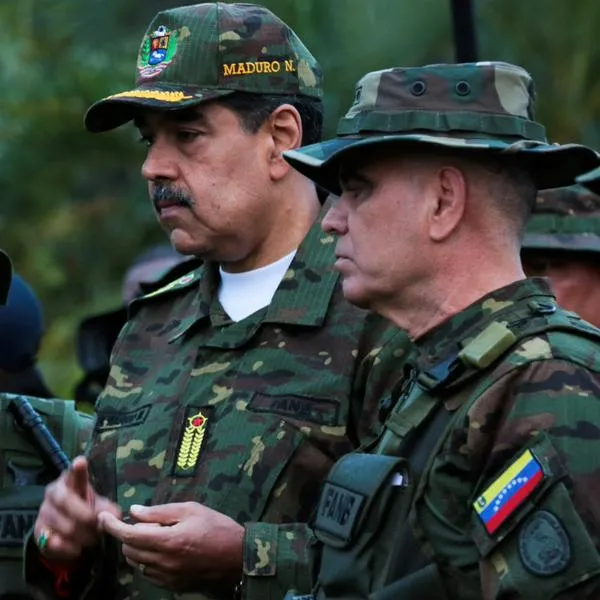 Aviones de EE. UU. en Venezuela: Vladimir Padrino alerta por sobrevuelo
