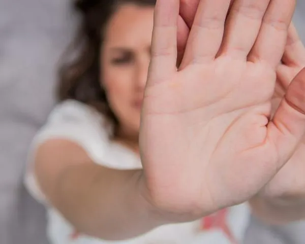 Por intento de feminicidio capturan en Caldas a hombre que le fracturó el cráneo a mujer con discapacidad