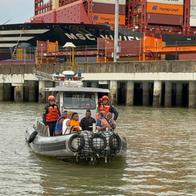 Tragedia en el Pacífico colombiano: naufragó barco y hay turistas desaparecidos