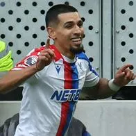 Gol de Daniel Muñoz en Crystal Palace vs Everton en Premier; es defensa goleador