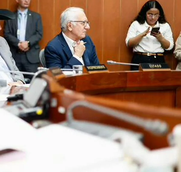 Se enciende debate por la reforma a la salud: así se están moviendo las fichas