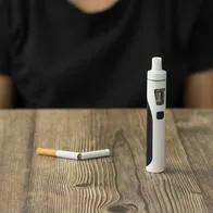 Cigarrillo y vapeadores