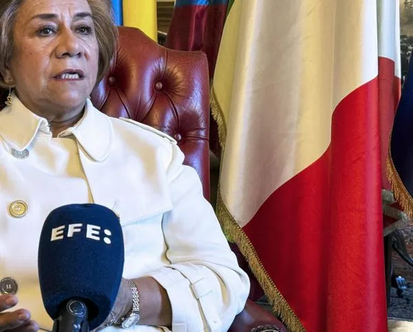 Canciller colombiana: "La presencia militar en el Caribe amenaza a países de la región"