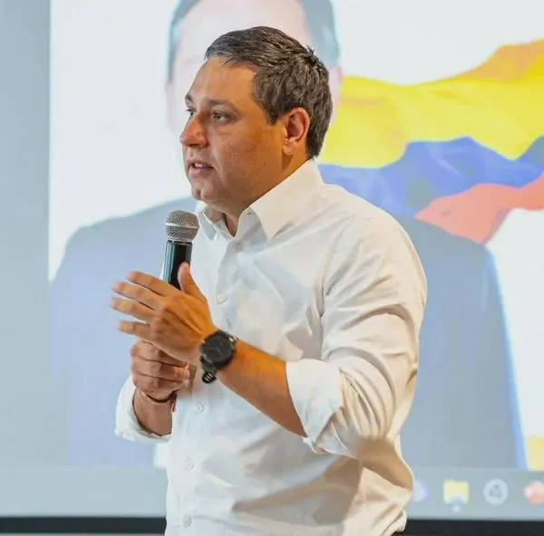 Mauricio Lizcano habló de amenaza a su papá y dijo que Gobierno no le responde