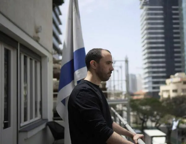 Un rehén israelí recuerda el cautiverio de Hamás y ve pocas esperanzas de paz