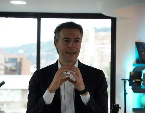 Daniel Quintero mintió: al registrador le tocó dar explicaciones por culpa del precandidato