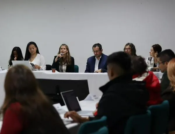 Mesa Territorial refuerza compromisos para elevar coberturas de vacunación en Bogotá