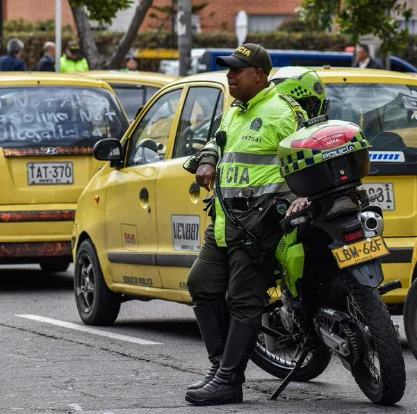 Policía de tránsito