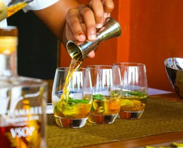 Manizales: inscríbase al curso de coctelería y barismo para jóvenes entre 18 y 28 años, hay 25 cupos