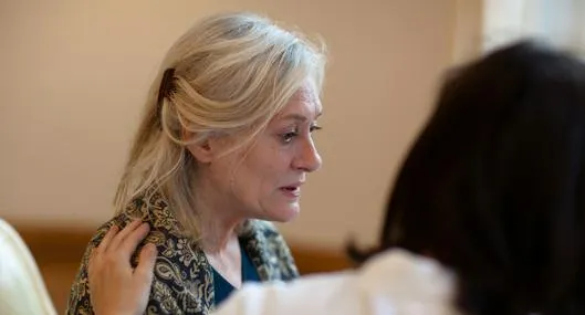 Dormir poco podría aumentar el riesgo de Alzheimer, según estudios de Harvard