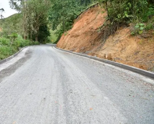 Caldas: prometen mejorar el camino a una joya turística, la Gobernación busca mejorar la seguridad vial