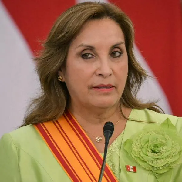 A la presidenta de Perú, Dina Boluarte, podrían destituirla a falta de seis meses para la celebración de las elecciones por crisis de seguridad.