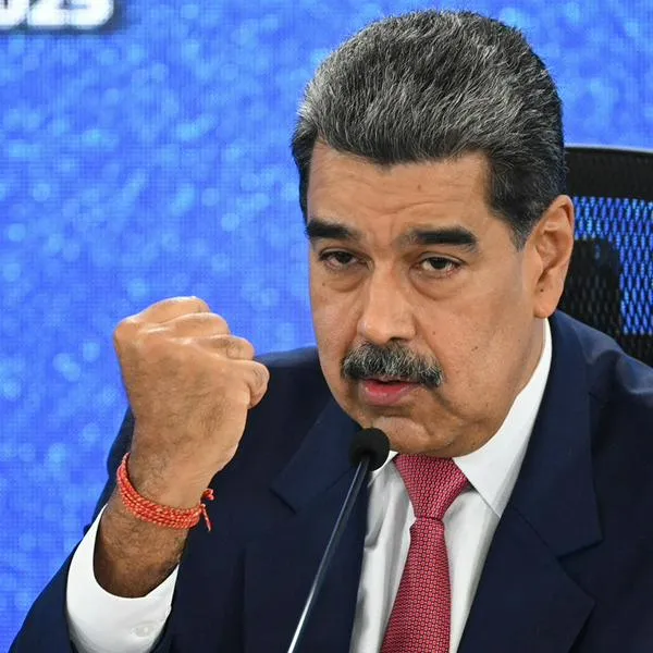 Nicolás Maduro vocifera contra EE. UU., pero le ofrece negocios