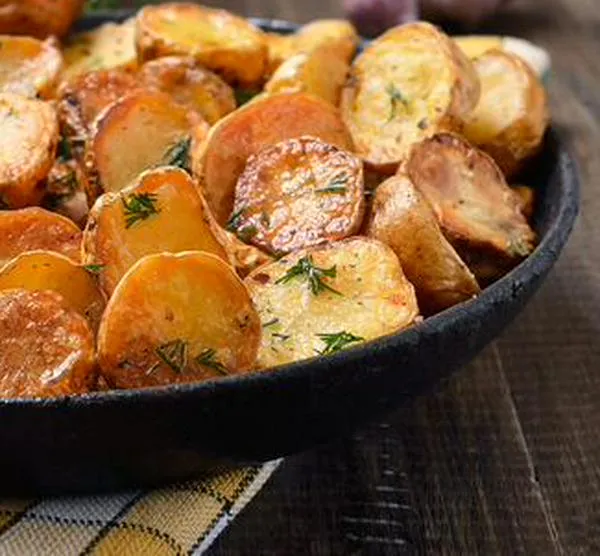Ingredientes y paso a paso para hacer papas criollas con mantequilla y ajo