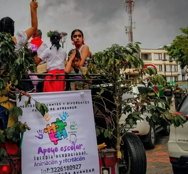 La cultura cafetera desfila por el Centrosur: se gozan los Carnavales de Chinchiná
