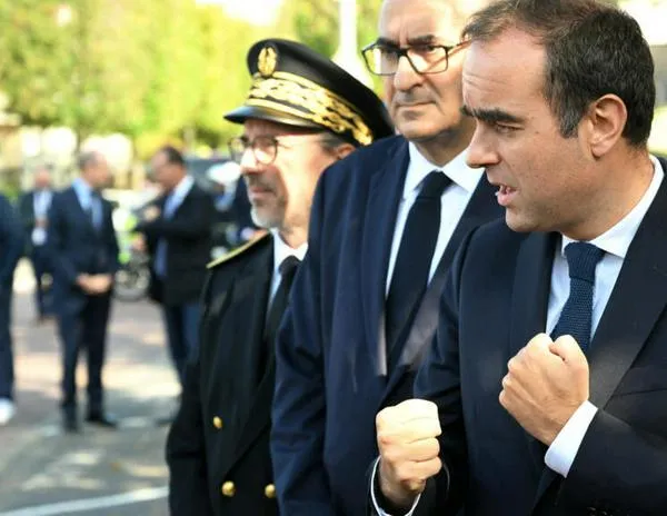 Lecornu quiere un gobierno 'libre' de los partidos, mientras su segundo mandato comienza bajo tensión