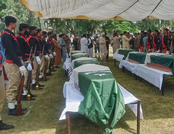 Ataques talibanes dejan 23 muertos en el noroeste de Pakistán, cerca de la frontera con Afganistán