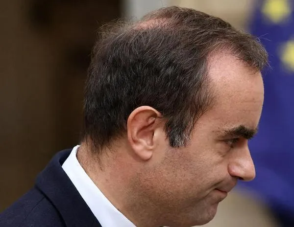 Francia: el nuevo gobierno de Lecornu nace entre expulsiones y amenazas de censura