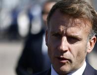 Macron pide "trabajar por la estabilidad", mientras la oposición presenta mociones de censura