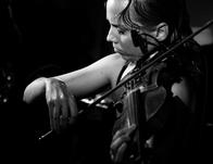 Margot llega al Planetario: el violín contemporáneo entre el pop y lo clásico ¡18 octubre! 