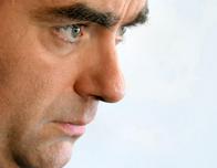 Francia: Sébastien Lecornu, bajo presión, presentará proyecto de presupuesto ante el Parlamento