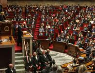 Francia: el primer ministro propone suspender la reforma de pensiones hasta 2028