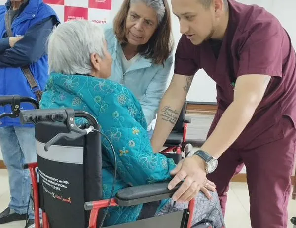 Chapinero entrega ayudas técnicas a 26 personas con discapacidad y sus familias 