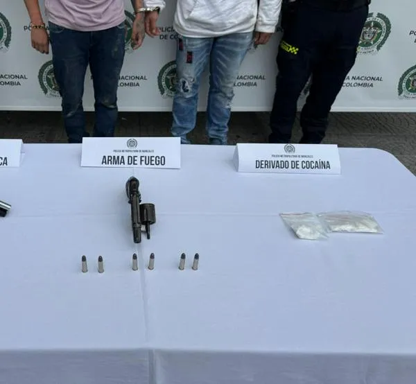 Portaban un revólver, arma traumática y cocaína en barrio de Manizales 